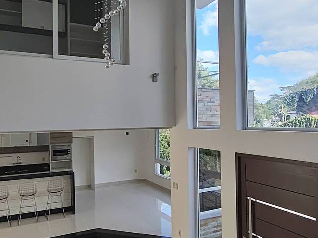 Entrada - Casa a venda 3 suítes em condomínio no bairro Agro